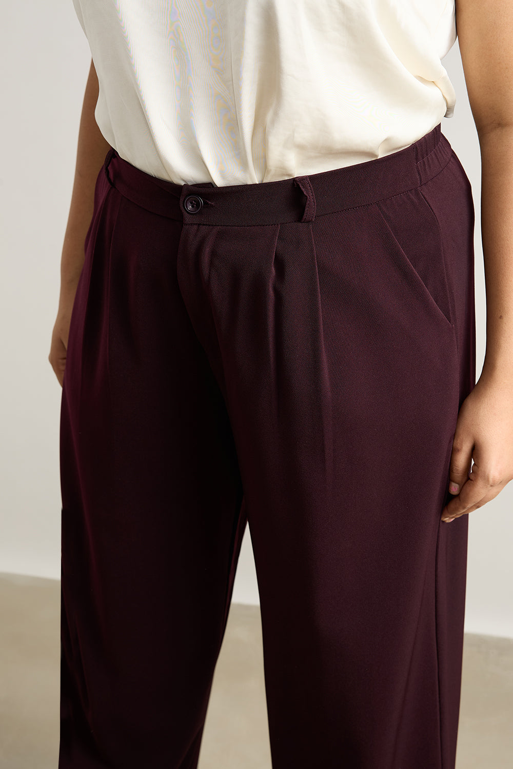 Women's Curve Pleated Burgundy Korean Pant