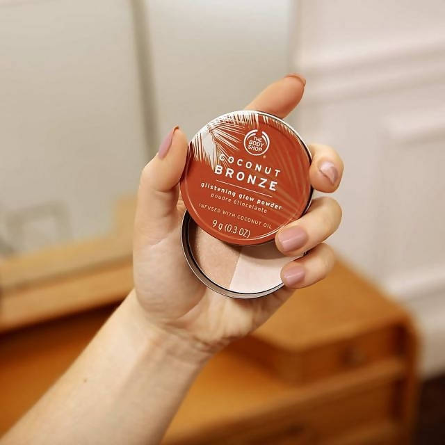 The Body Shop Coconut Bronze Glistening Glow Powder