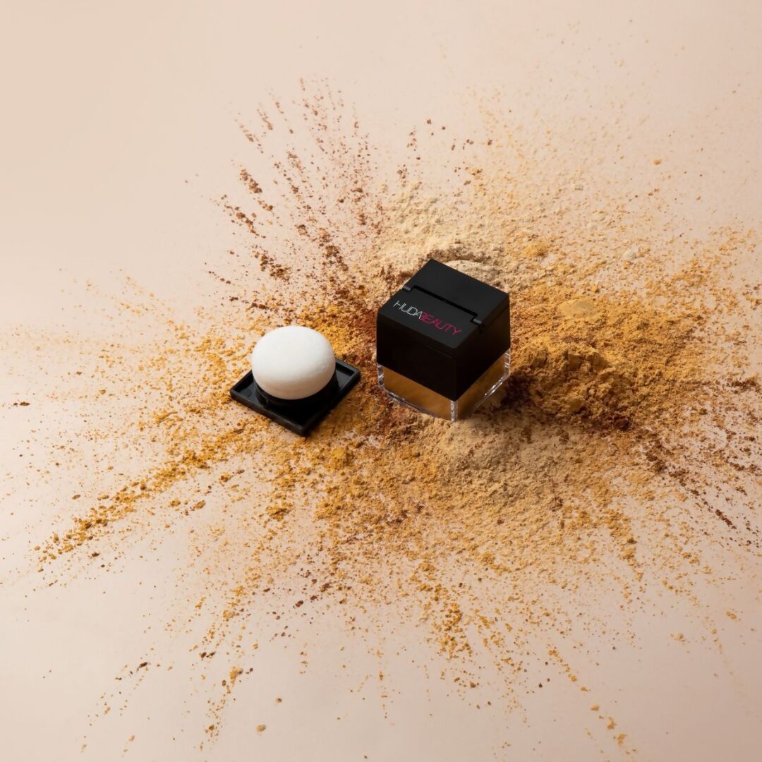 Huda Beauty Easy Bake Loose Setting Powder Mini - Banana Bread
