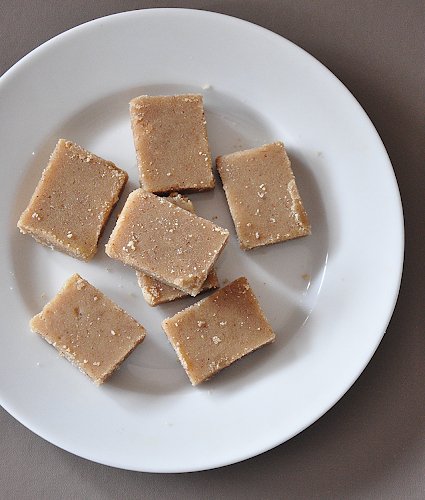 Almond House Walnut Burfi 500g - Vamzn#