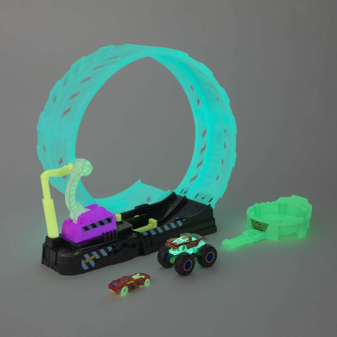 Hot Wheels Monster Trucks Glow-In-the Dark Epic Loop Challenge Playset for Ages 4+